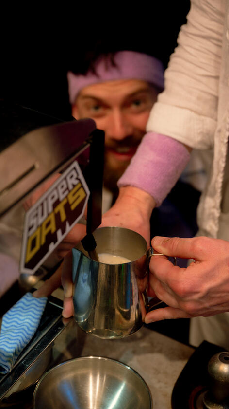 oatly cafe cup